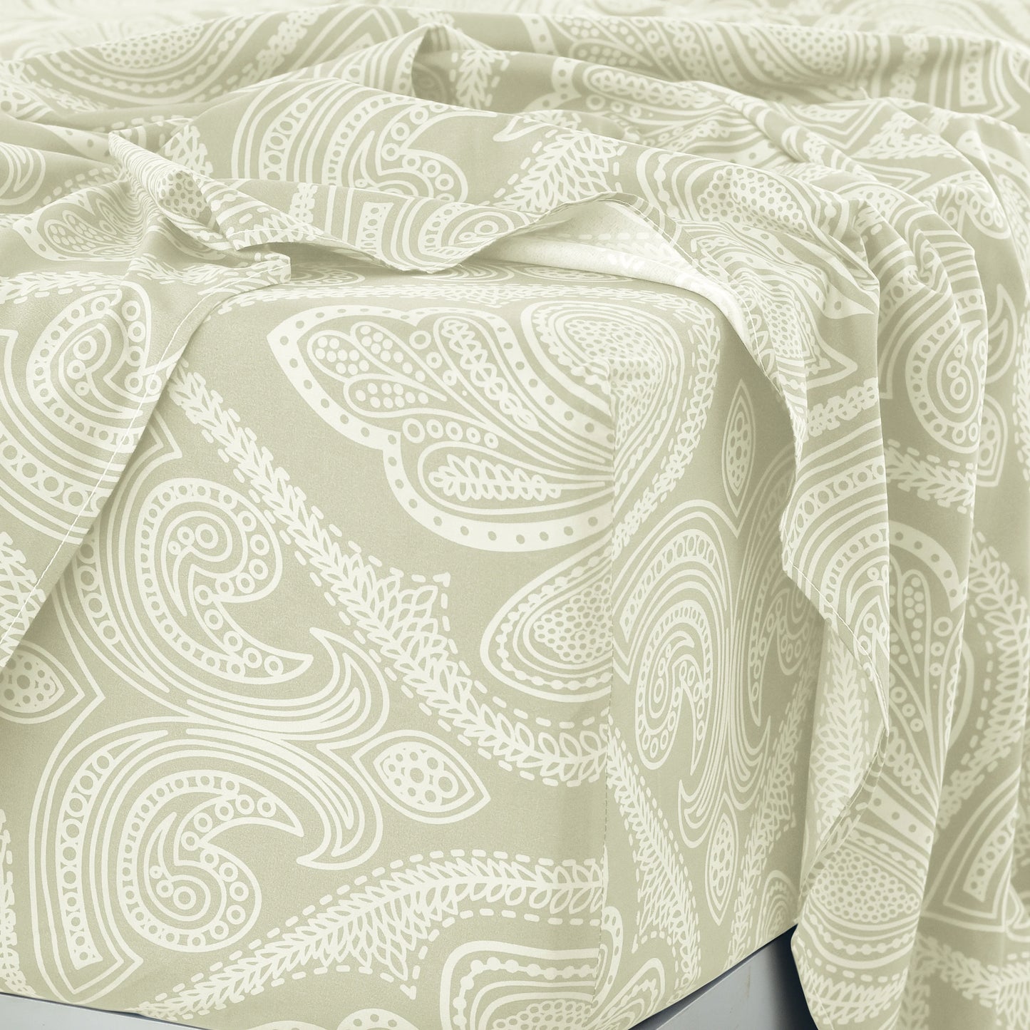 Lux Decor 4-Piece Paisley Bed Sheet Set – Soft Brushed Microfiber Sheets – Wrinkle-Resistant Bedding
