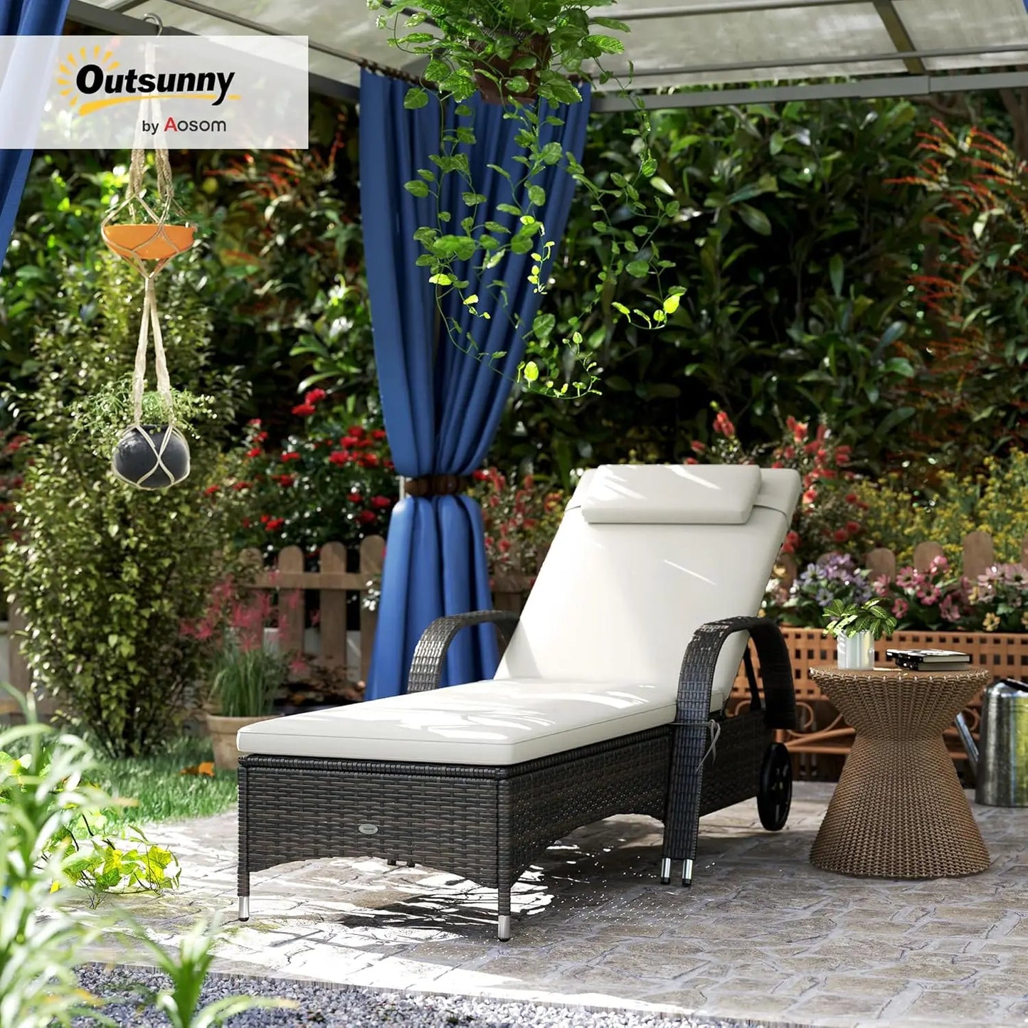 Wicker Outdoor Chaise Lounge with 5-Level Adjustable Backrest, PE Rattan Chair with Wheels.