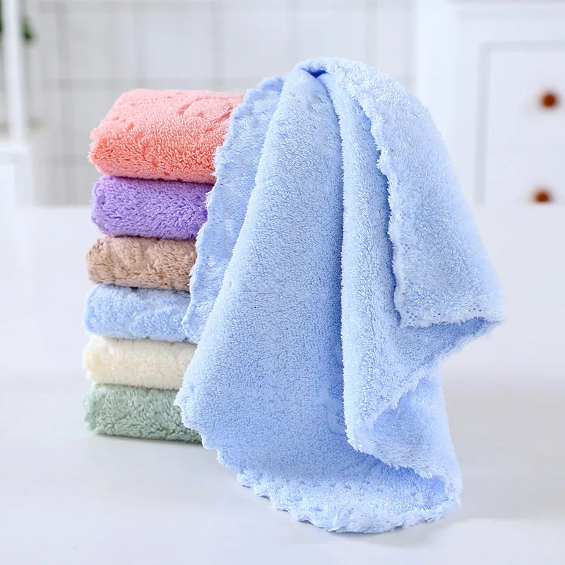 5-piece set of soft, absorbent coral fleece face towels - quick-drying bathroom towels.