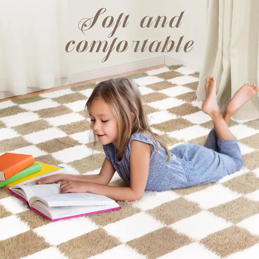 Soft Rug for Bedroom, 6x9 Ft Beige and White Area Rug Classic Checkered Shaggy Antiskid.