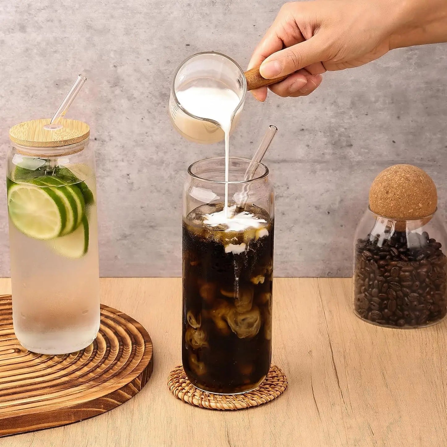 4Pcs 18.6Oz/550Ml Drinking Glasses with Bamboo Lids and Glass Straws, Glass Cups.